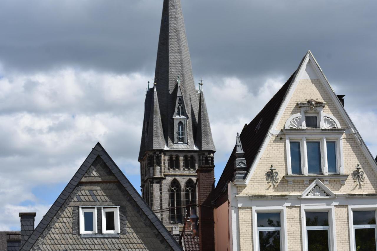 Guese * Detmold